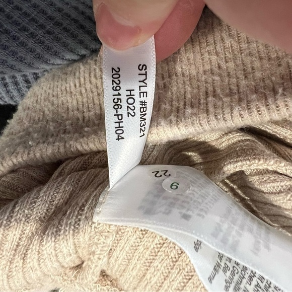 J. Crew Brushed rib puff-sleeve crewneck sweater top - Picture 9 of 9